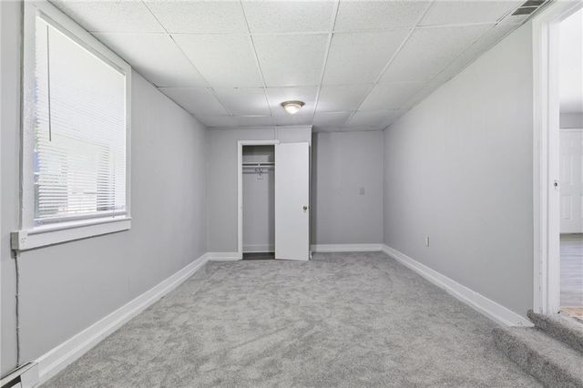 7944 Oak Street, Kansas City, MO 64114