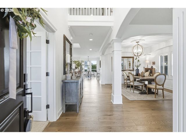 2863 OLYMPIC St, Woodburn, OR 97071