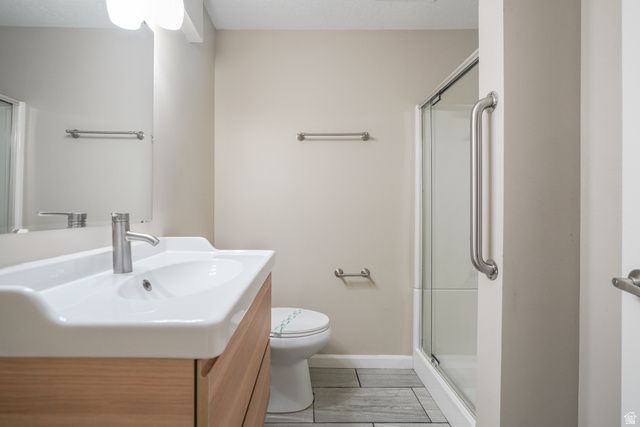 5350 S HEW WOOD DR, Taylorsville, UT 84129