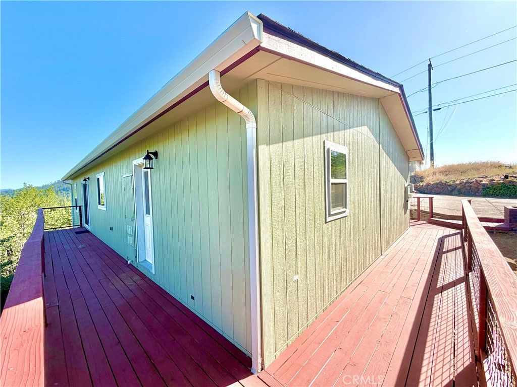 Image 27 of property listing at 15320 Trinity Road, Cobb, CA 95426