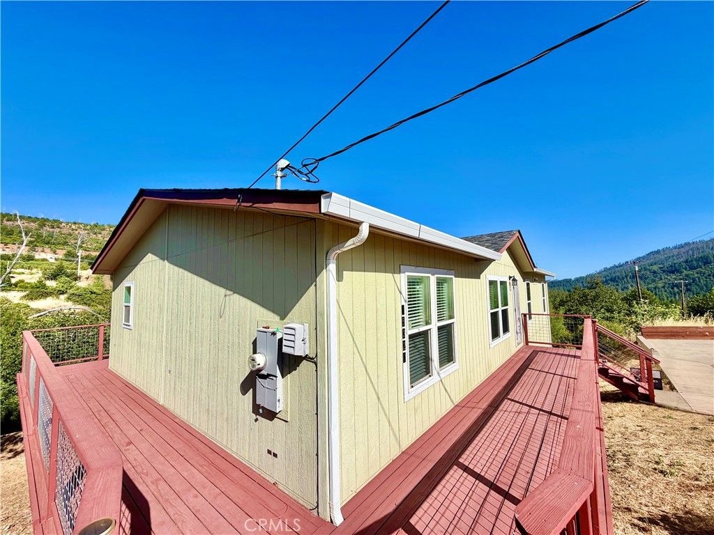 Image 28 of property listing at 15320 Trinity Road, Cobb, CA 95426