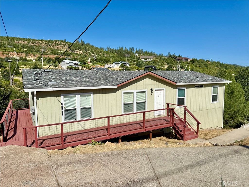 Image 3 of property listing at 15320 Trinity Road, Cobb, CA 95426