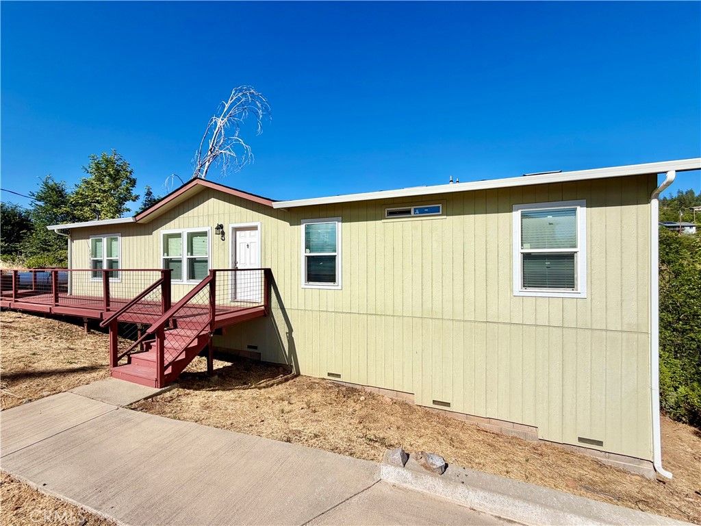Image 33 of property listing at 15320 Trinity Road, Cobb, CA 95426