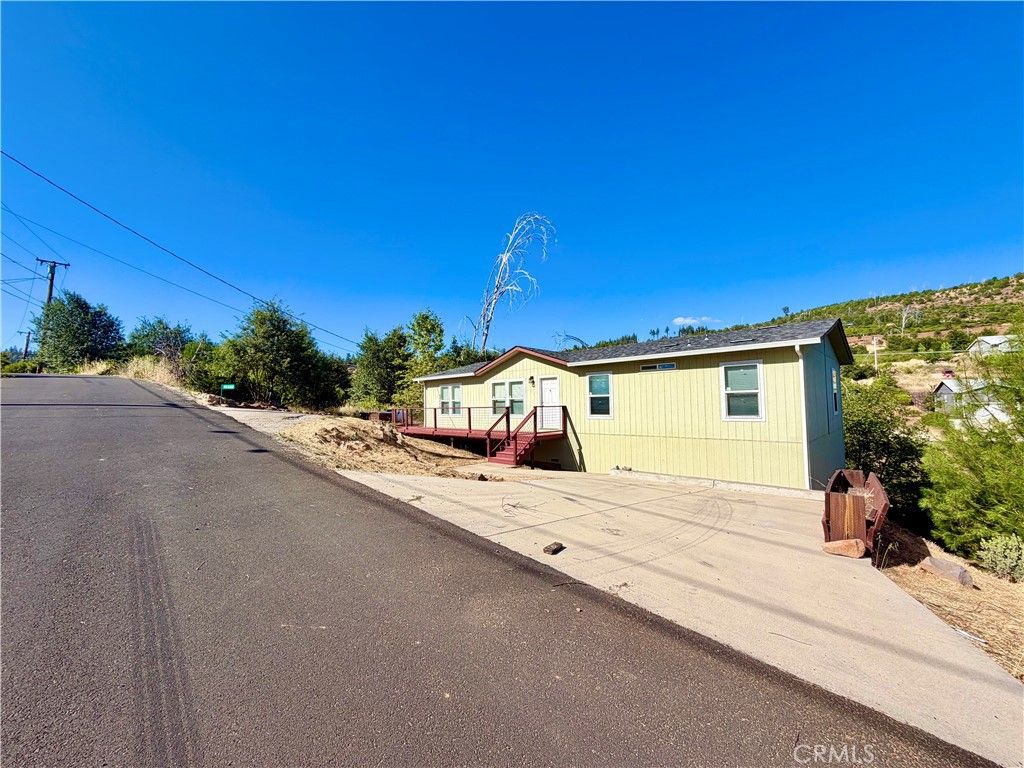 Image 34 of property listing at 15320 Trinity Road, Cobb, CA 95426