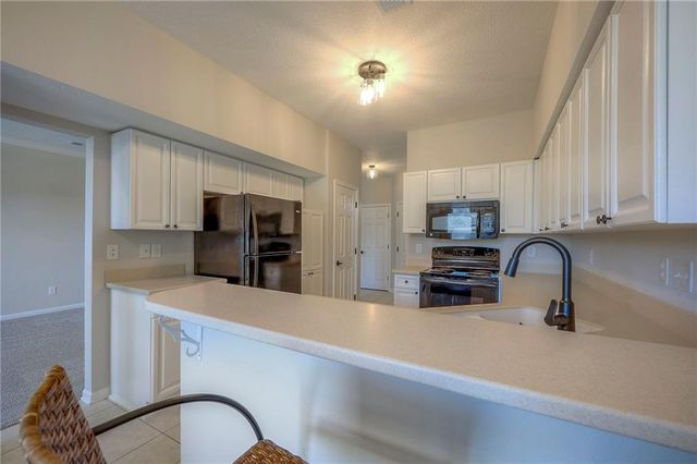 21063 W 118th Terrace, Olathe, KS 66061