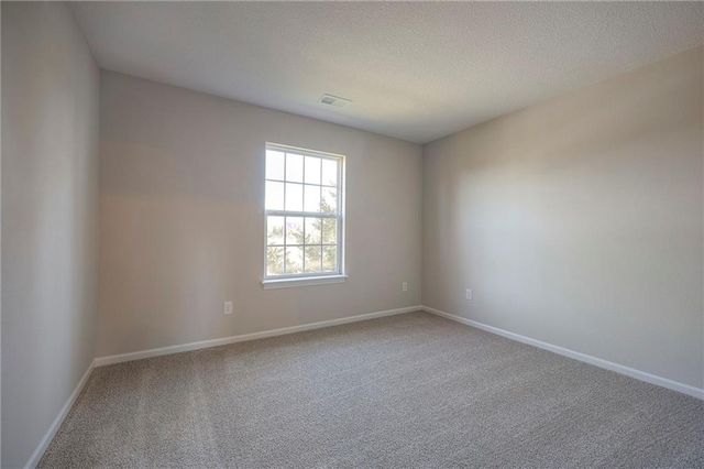 21063 W 118th Terrace, Olathe, KS 66061