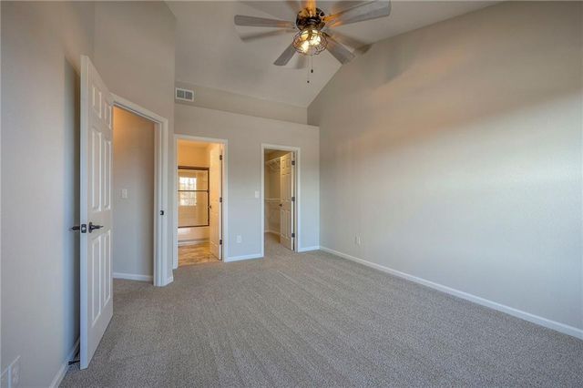 21063 W 118th Terrace, Olathe, KS 66061