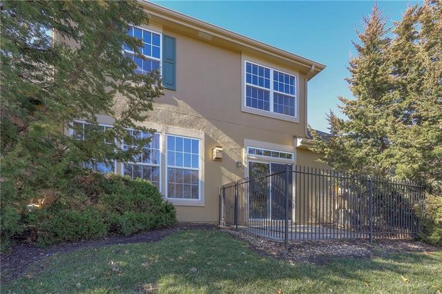 21063 W 118th Terrace, Olathe, KS 66061
