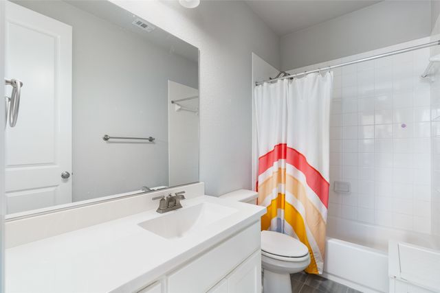 1205 Lake Hills Trail, Roanoke, TX 76262