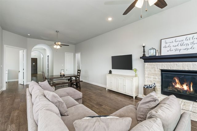 1205 Lake Hills Trail, Roanoke, TX 76262