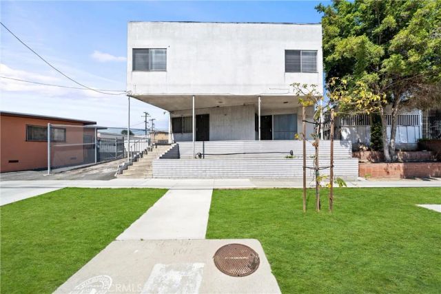 704 Centinela, Inglewood, CA 90302