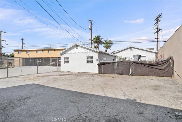 704 Centinela, Inglewood, CA 90302
