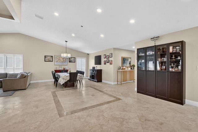 6790 Jardin Place, Boca Raton, FL 33433