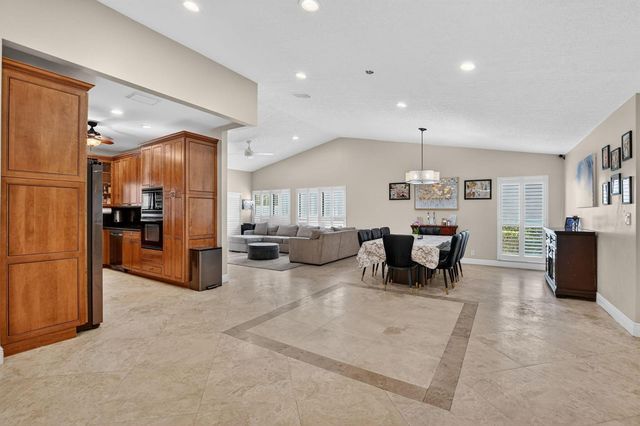 6790 Jardin Place, Boca Raton, FL 33433