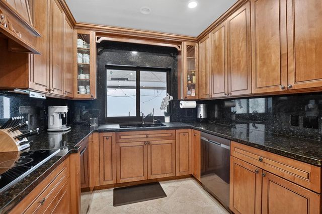 6790 Jardin Place, Boca Raton, FL 33433