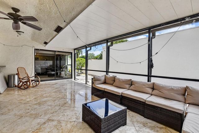 6790 Jardin Place, Boca Raton, FL 33433
