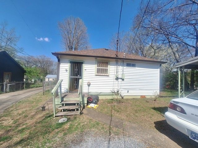 1252 Daniel St, Clarksville, TN 37040