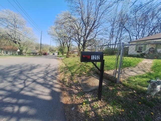 1252 Daniel St, Clarksville, TN 37040