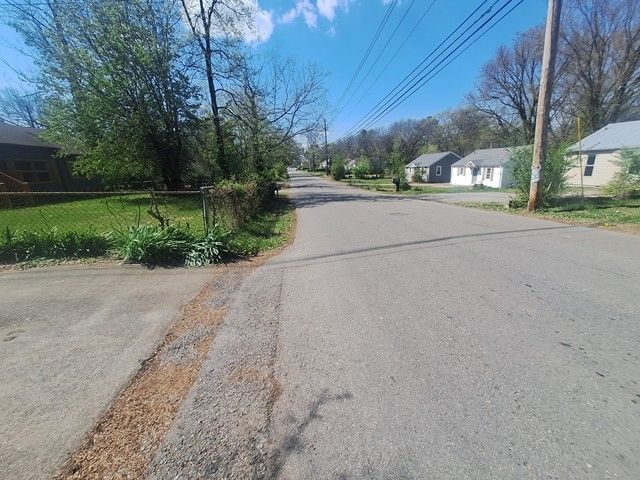 1252 Daniel St, Clarksville, TN 37040