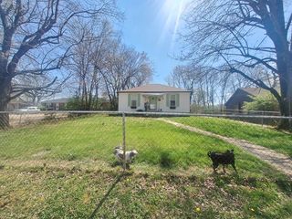 1252 Daniel St, Clarksville, TN 37040