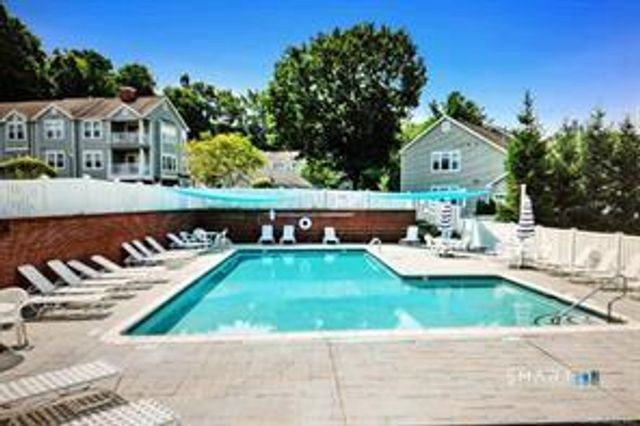 177 Mayfield Drive 177, Trumbull, CT 06611