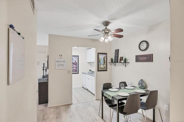 3241 BENEVA ROAD 203, Sarasota, FL 34232