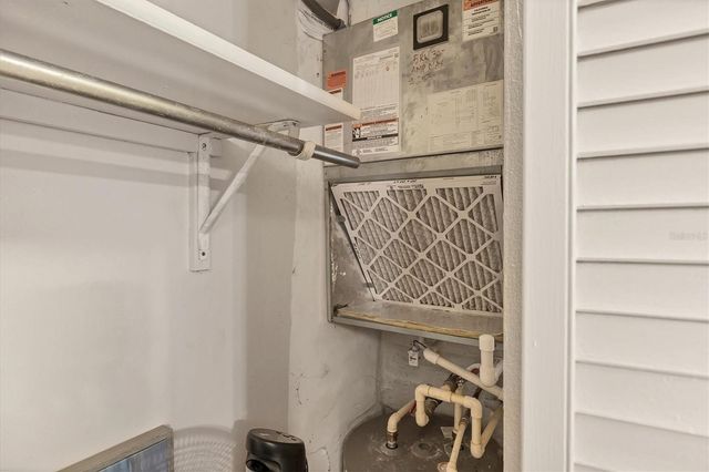 3241 BENEVA ROAD 203, Sarasota, FL 34232