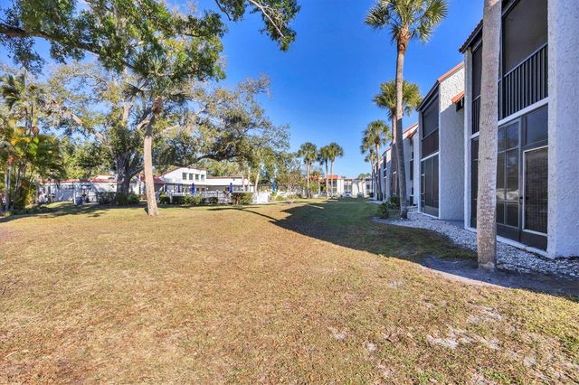 3241 BENEVA ROAD 203, Sarasota, FL 34232