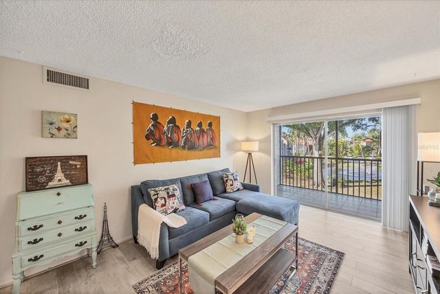 3241 BENEVA ROAD 203, Sarasota, FL 34232