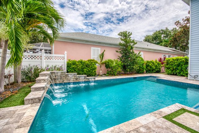 240 Poinciana Drive, Jupiter, FL 33458