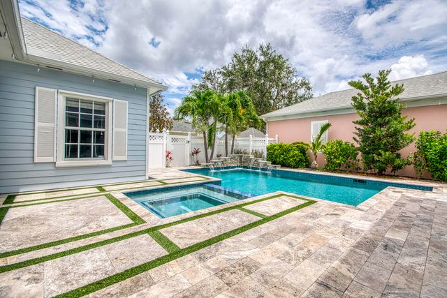 240 Poinciana Drive, Jupiter, FL 33458