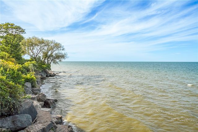 465 Ontario Drive, Ontario, NY 14519