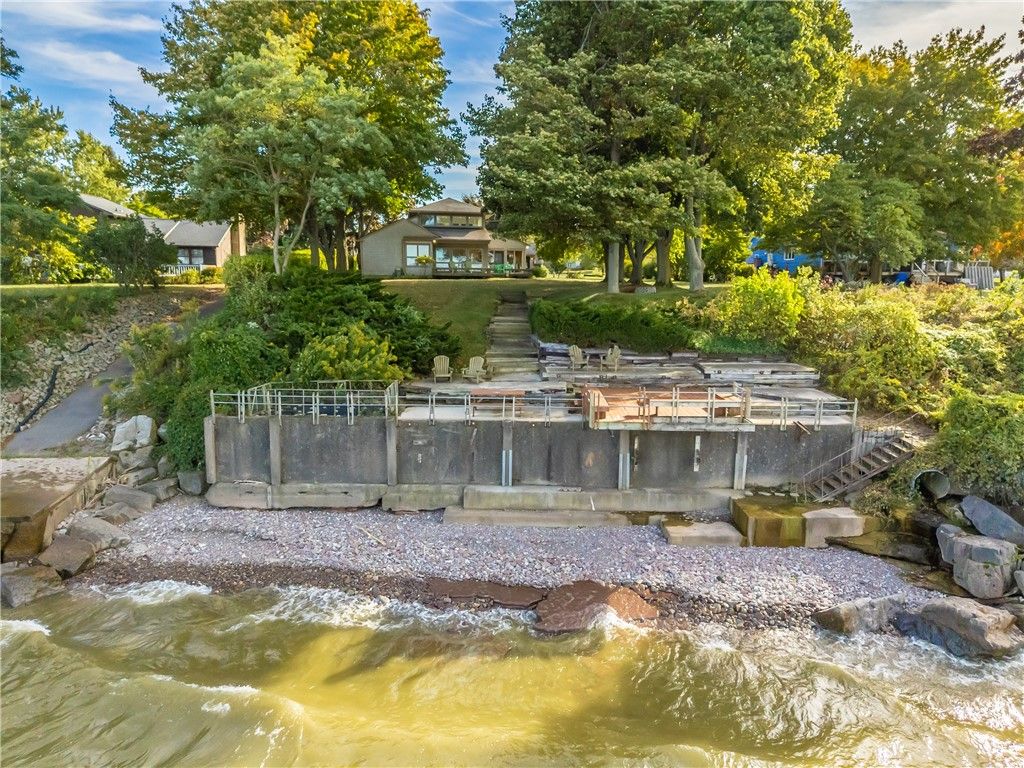 465 Ontario Drive, Ontario, NY 14519