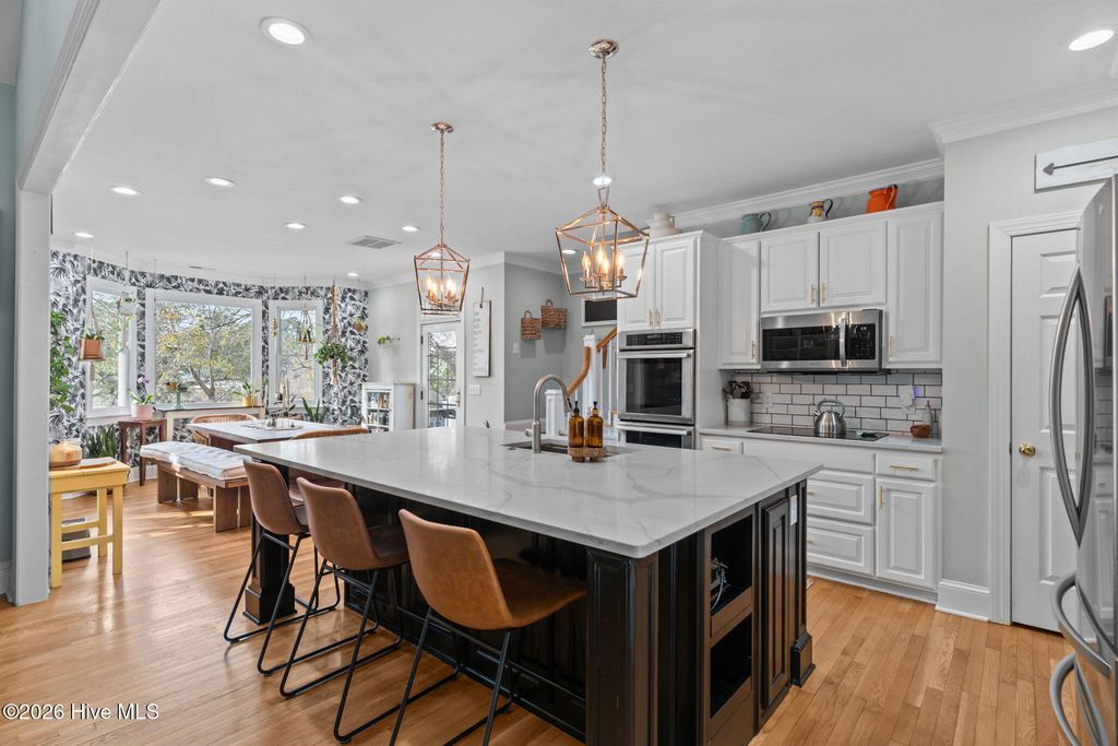 Image 21 of property listing at 1401 Avenel Drive, Wilmington, NC 28411