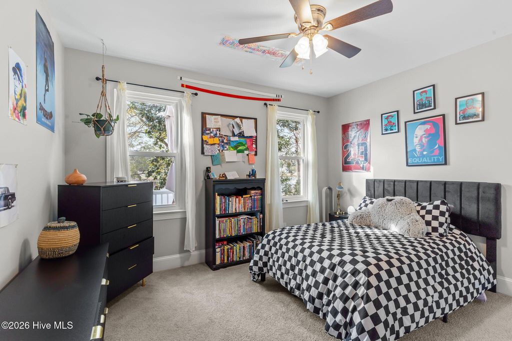 Image 39 of property listing at 1401 Avenel Drive, Wilmington, NC 28411