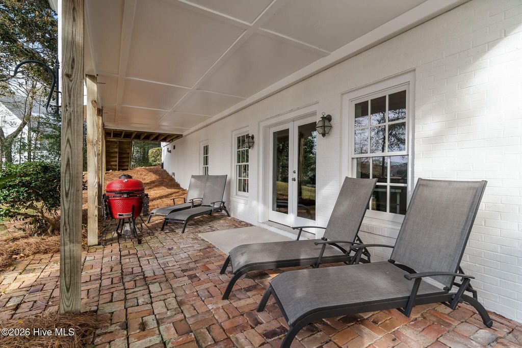 Image 46 of property listing at 1401 Avenel Drive, Wilmington, NC 28411