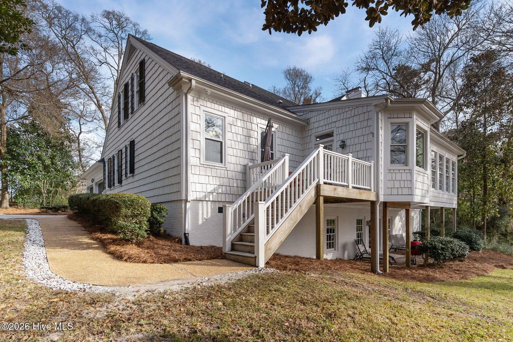 Image 55 of property listing at 1401 Avenel Drive, Wilmington, NC 28411