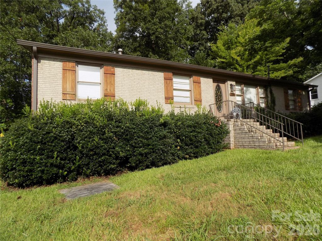 135 Bright Avenue, Bessemer City, NC 28016