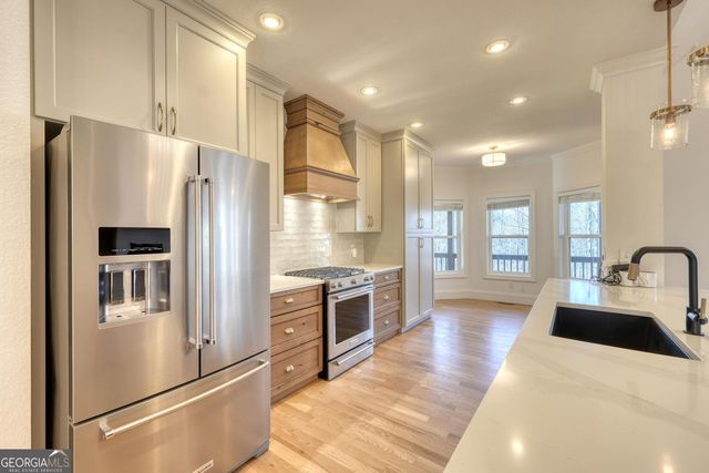 892 Cypress Pointe Lane, Hayesville, NC 28904