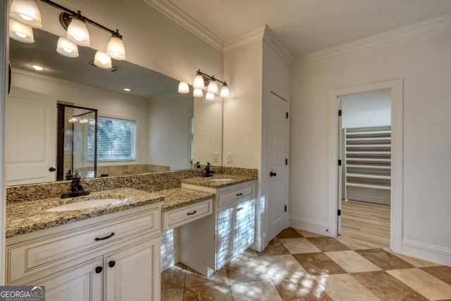 892 Cypress Pointe Lane, Hayesville, NC 28904