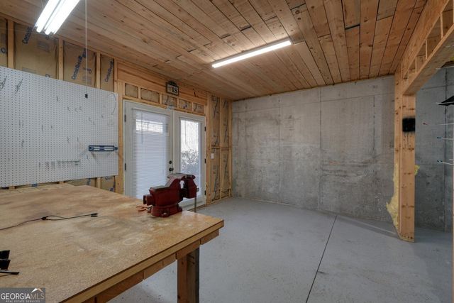 892 Cypress Pointe Lane, Hayesville, NC 28904