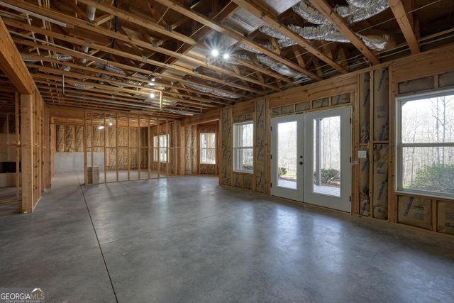 892 Cypress Pointe Lane, Hayesville, NC 28904