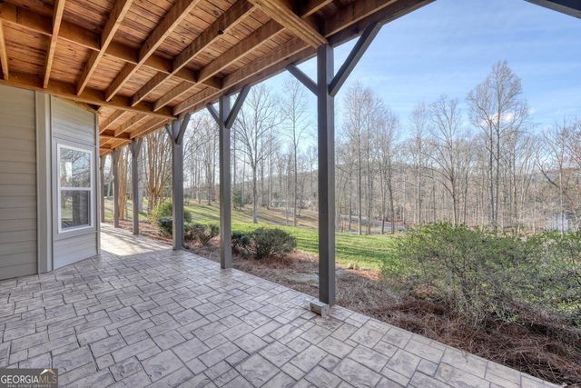 892 Cypress Pointe Lane, Hayesville, NC 28904