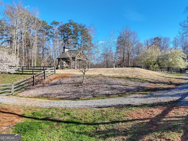 892 Cypress Pointe Lane, Hayesville, NC 28904