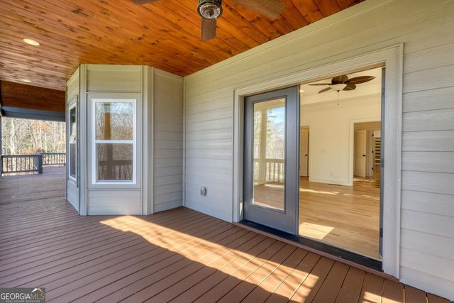 892 Cypress Pointe Lane, Hayesville, NC 28904