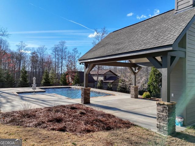 892 Cypress Pointe Lane, Hayesville, NC 28904