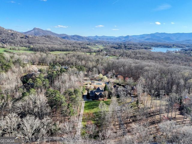 892 Cypress Pointe Lane, Hayesville, NC 28904
