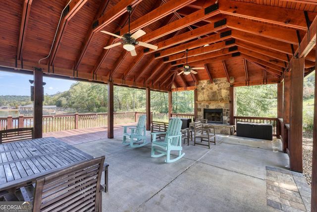 892 Cypress Pointe Lane, Hayesville, NC 28904