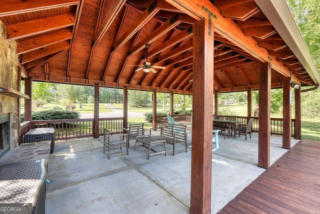 892 Cypress Pointe Lane, Hayesville, NC 28904