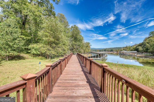 892 Cypress Pointe Lane, Hayesville, NC 28904